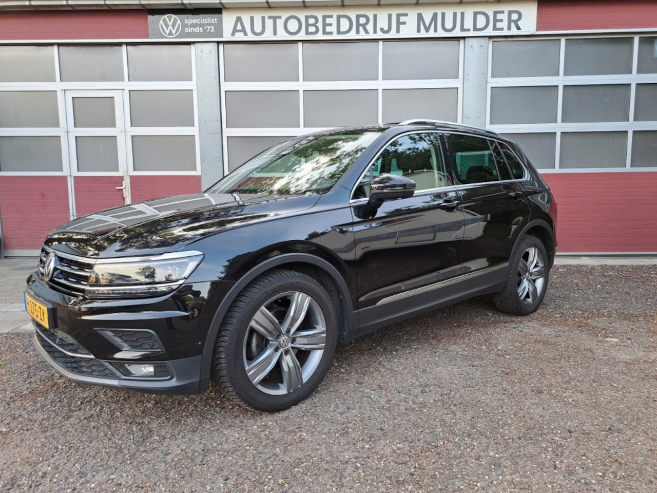 Volkswagen Tiguan - 1.5 TSI 150 Pk ACT Highline Dsg-7 Pano Digitaal dashboard - AutoWereld.nl