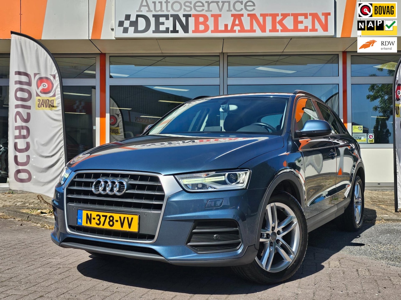 Audi Q3 - 1.4 TFSI CoD Sport S Line BJ.2015 / Navi / Clima / Xenon / Keyless / Automaat / Cruise / 1 - AutoWereld.nl