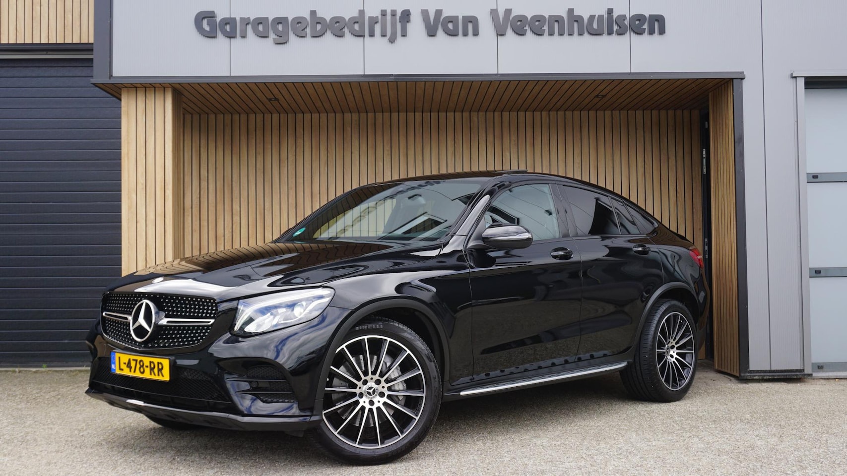 Mercedes-Benz GLC-klasse Coupé - 300 245pk 4MATIC AMG-Style & Night Pack Schuif/kanteldak 20inch LM Standkachel LED Leder/A - AutoWereld.nl