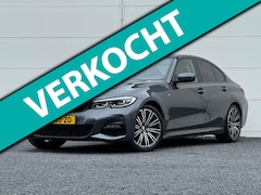 BMW 3-serie - 320i High Exe Org NL M-Sport Pano HK 360 Camera Keyless Lane assist Leer Sportonderstel St