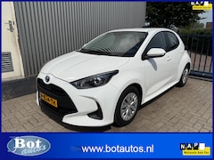 Toyota Yaris - 1.5 Hybrid Active / NAVIGATIE / CAMERA / STOELVERWARMING / CLIMATE CONTROL / CRUISE CONTRO