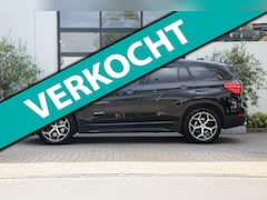 BMW X1 - XDrive20i Sport Line Automaat - LED - PANO - NAVI - STOEL VERW - CRUISE - ELEK KOFFERKLEP