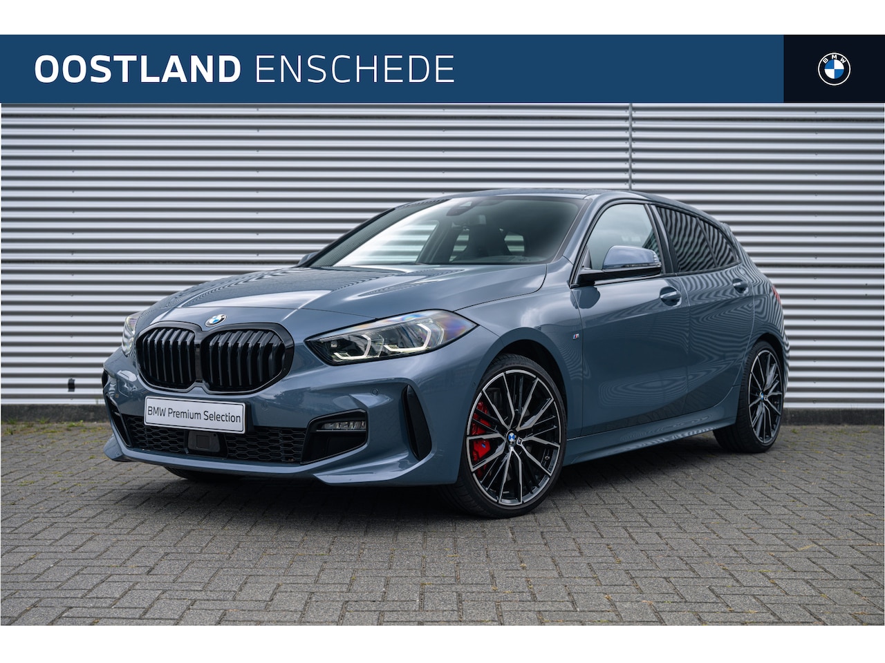 BMW 1-serie - 118i High Executive M Sport Automaat / Panoramadak / M sportstoelen / Adaptieve LED / Acti - AutoWereld.nl