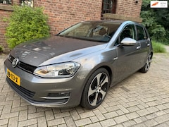 Volkswagen Golf - 1.0 TSI DSG Business Edition Connected