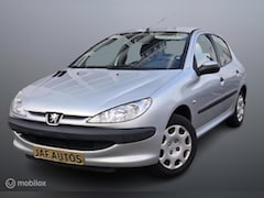 Peugeot 206 - 1.4 Air-line Airco NIEUWE APK LAGE KM