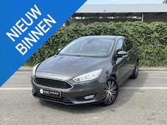 Ford Focus - 1.0 Titanium Navi * Cruise * Nieuwe Distributie * Garantie