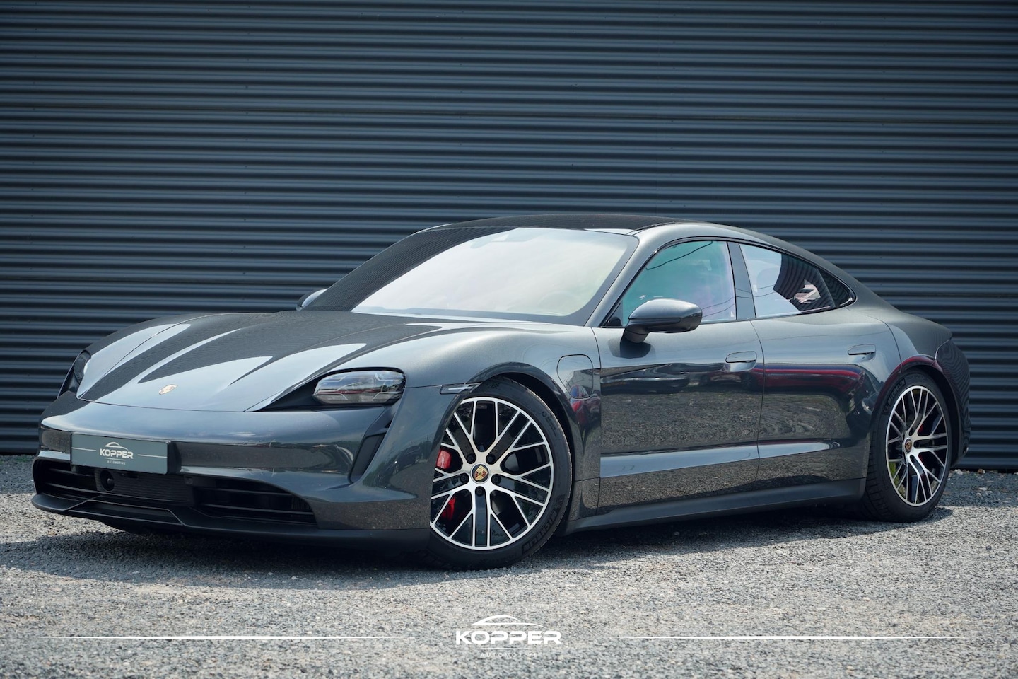 Porsche Taycan - 4S Performance 84 kWh / Pano / 4Wiel Sturing / Bose / ACC / Incl BTW - AutoWereld.nl