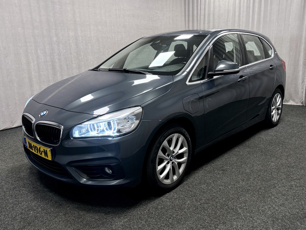 BMW 2-serie Active Tourer - 225xe Centennial Executive Hybride | Automaat | Pano | Cruise | Navi | - AutoWereld.nl