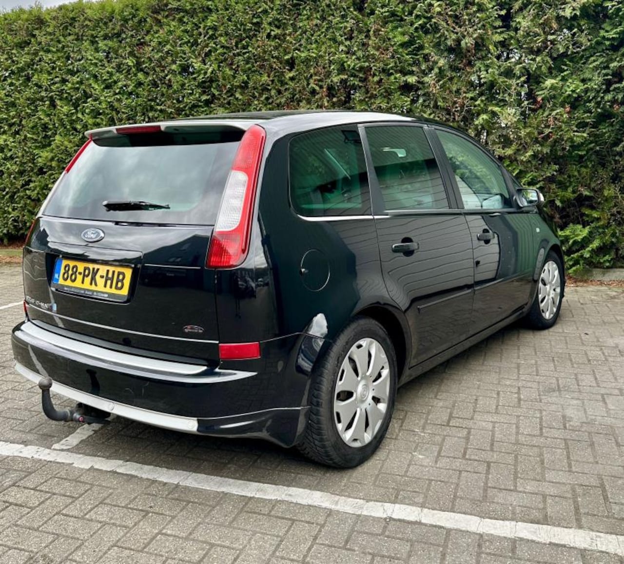 Ford Focus C-Max - 2.0-16V Ghia - APK + Gr beurt + Koppeling Nieuw - AutoWereld.nl
