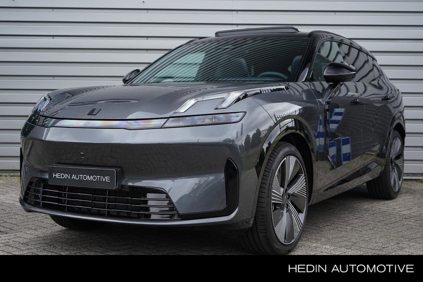 Lynk & Co 08 - 1.5 More | 200 KM Electrisch | Panorama Dak | Android Auto | Apple CarPlay | 21 "LM Velgen - AutoWereld.nl
