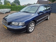 Volvo V70 - 2.4 Comfort Line