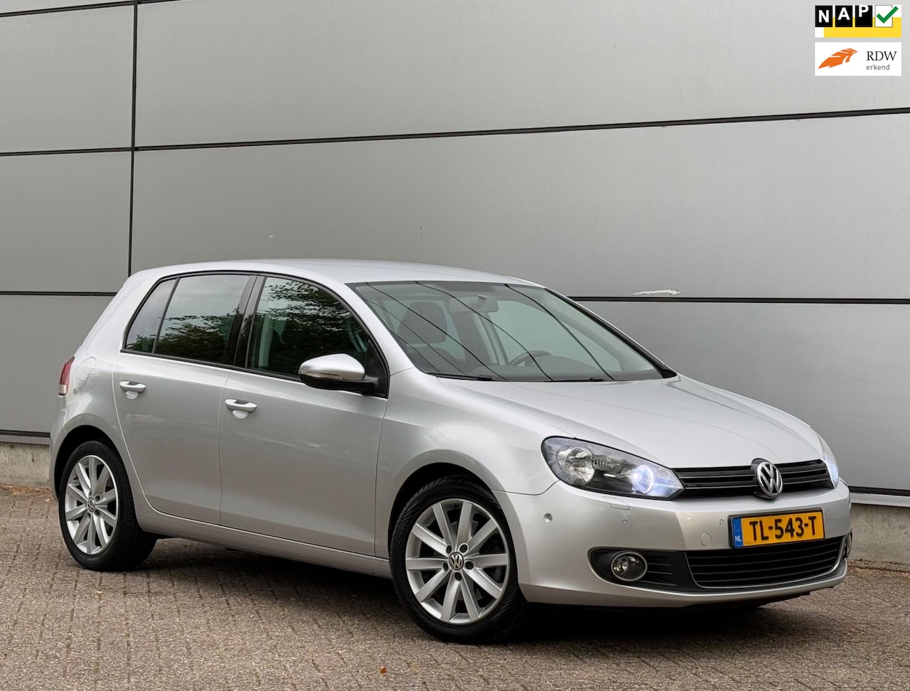 Volkswagen Golf - 1.4 TSI Highline Stoelverw |Auto Park |Cruise |Park Sensor |Trekhaak |Lmv |Nap |Boekjes - AutoWereld.nl