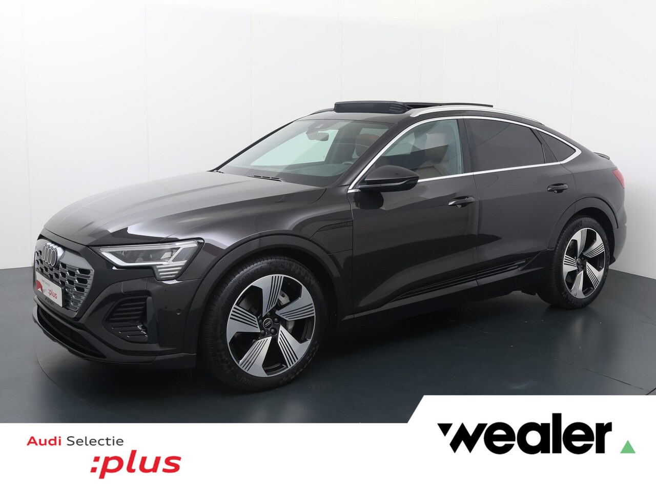Audi Q8 Sportback e-tron - 55 quattro S Edition Competition 115 kWh | 408 PK | Soh 82% | Digitale Matrix LED verlicht - AutoWereld.nl