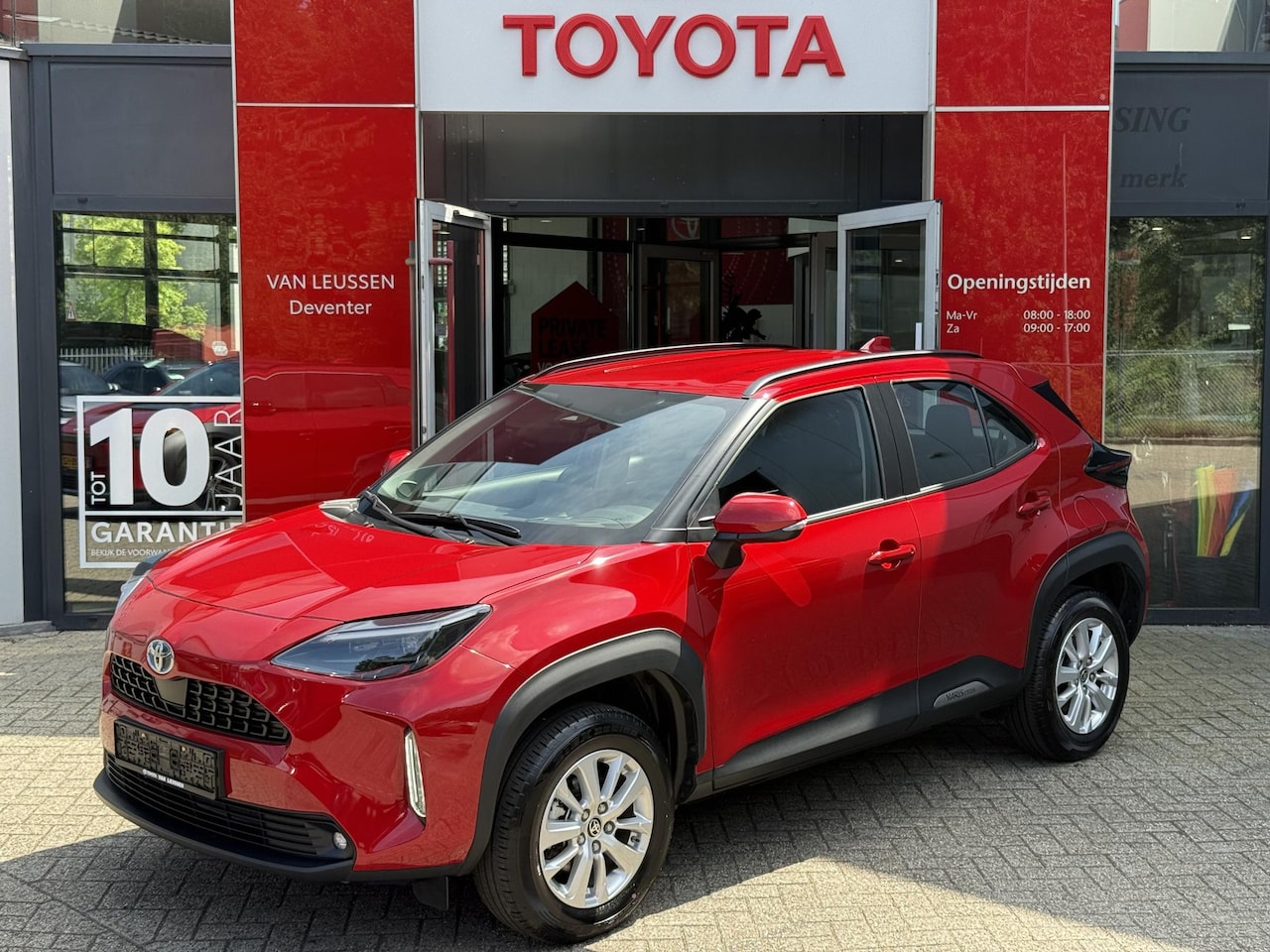 Toyota Yaris Cross - 1.5 Hybrid 115 Dynamic ACHTERUITRIJCAMERA BLUETOOTH CLIMA CONTROL STOEL/STUURVERWARM NAVIG - AutoWereld.nl