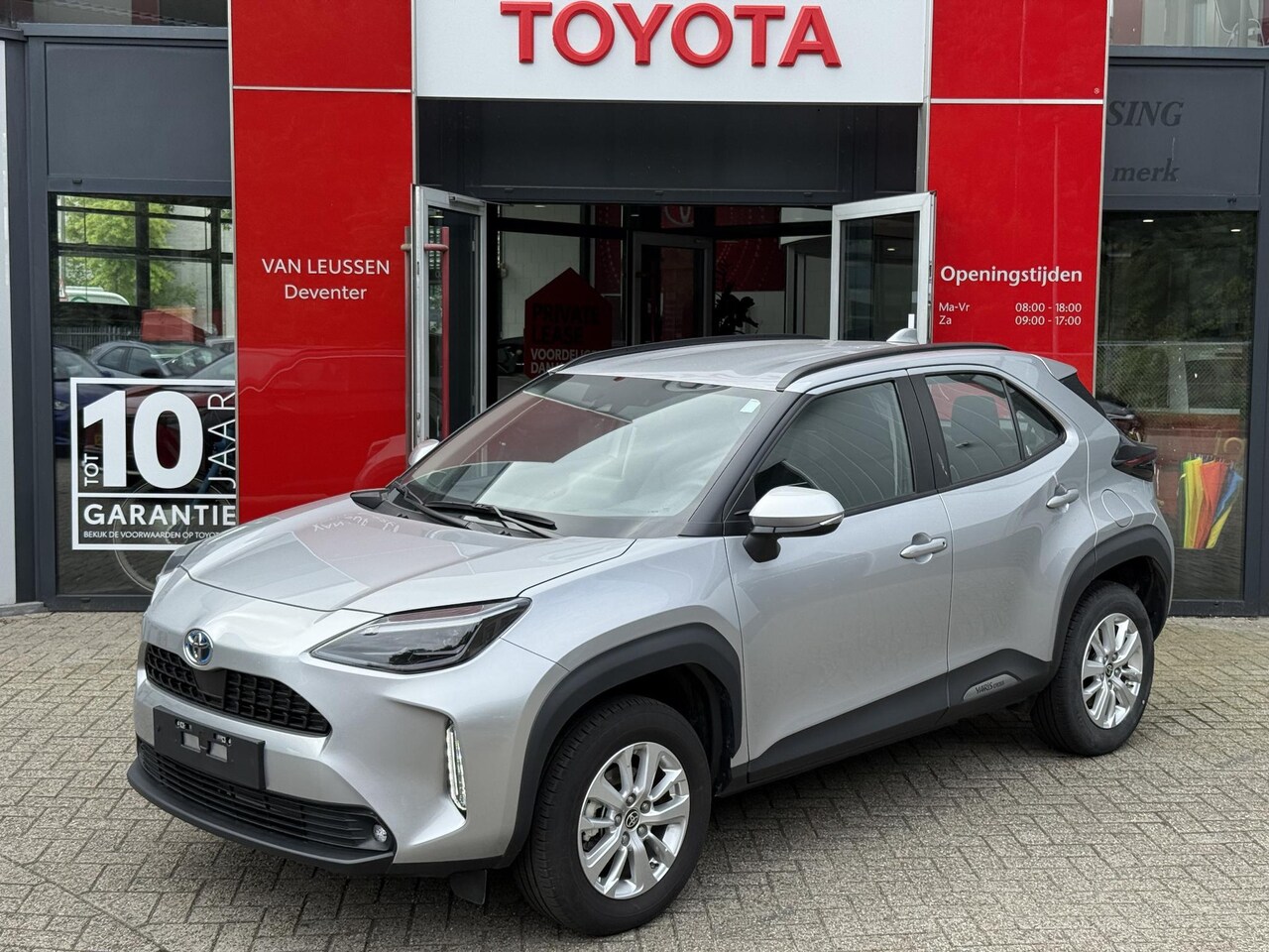Toyota Yaris Cross - 1.5 Hybrid 115 Dynamic ACHTERUITRIJCAMERA BLUETOOTH CLIMA CONTROL STOEL/STUURVERWARM NAVIG - AutoWereld.nl