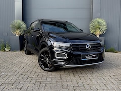 Volkswagen T-Roc - 1.5 TSI Sport Virtual Pano Camera ACC Automaat