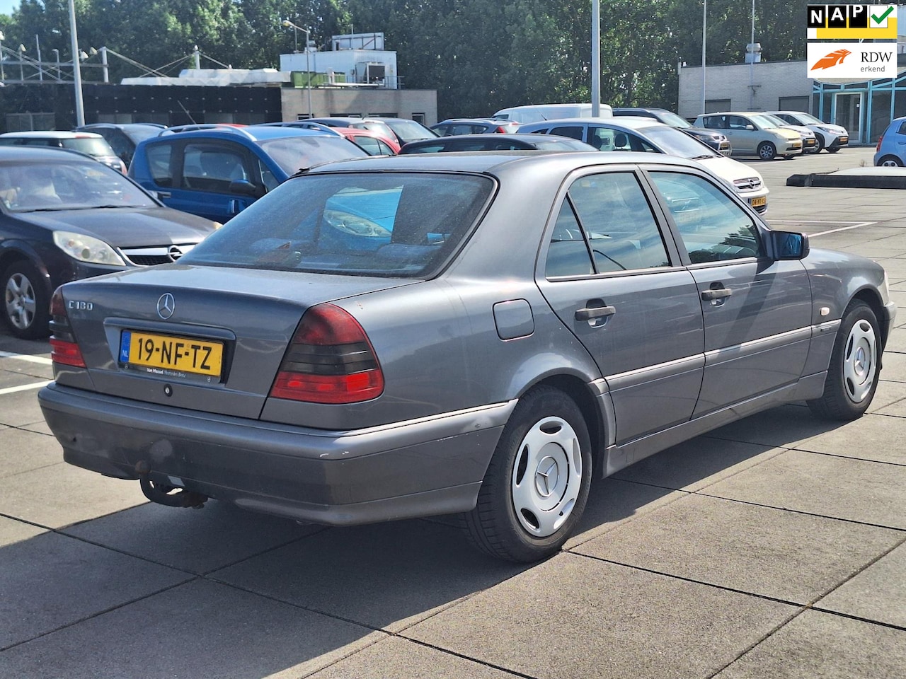 Mercedes-Benz C-klasse - €2749,- 180 Classic Apk Originele kilometers Sedan Apk - AutoWereld.nl