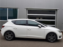 SEAT Leon - 1.4 Tsi FR Led Navi Ecc 1/2 Leder Pdc V/A