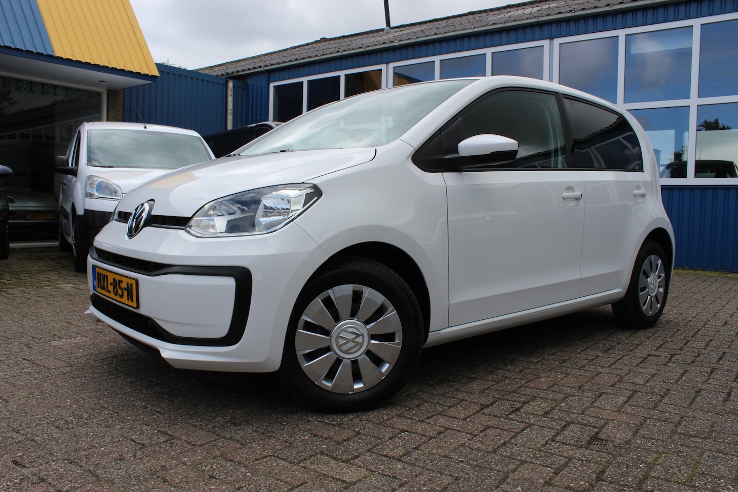 Volkswagen Up! - 1.0i "Move Up !!! Airco - Cruise - 5 deurs !!! 75 Pk - AutoWereld.nl