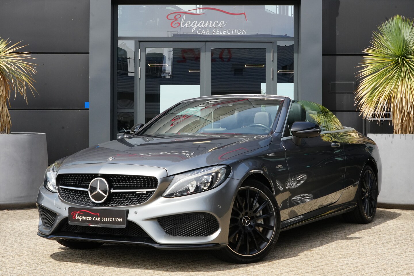 Mercedes-Benz C-klasse Cabrio - 43 AMG 4MATIC 368pk Navigatie/Stoelverwarming/360Camera - AutoWereld.nl
