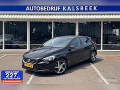 Volvo V40 - 2.0 T2 Summum
