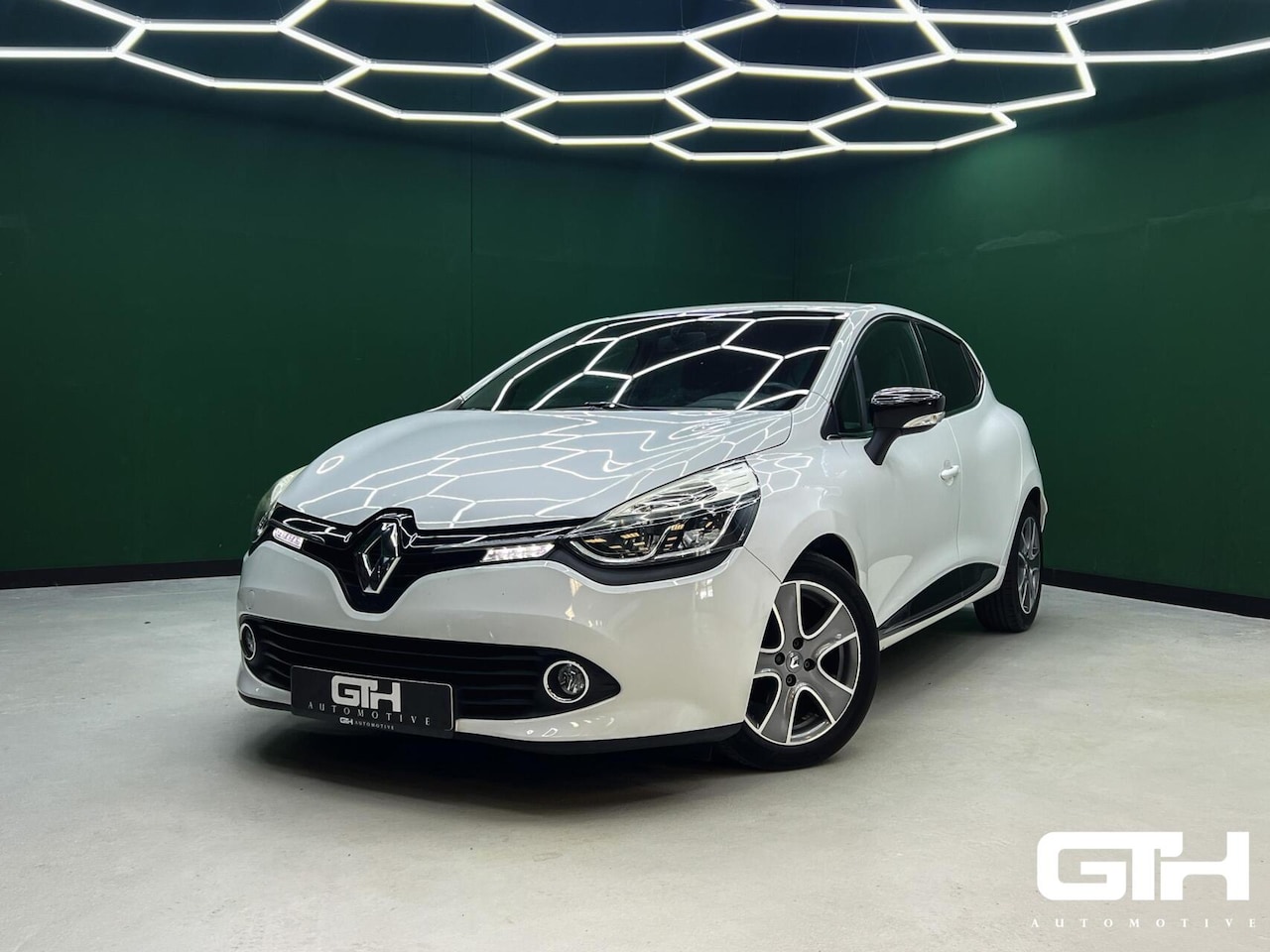 Renault Clio - 0.9 TCe ECO Night&Day Airco | Cruise | Navi NAP - AutoWereld.nl