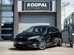 Ford Focus - 1.0 ST-Line | Navi | Trekhaak | Cruise | NAP |