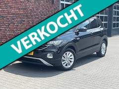 Volkswagen T-Cross - 1.0 TSI Style Automaat/AdaptiveCruise/ParkeerSensoren/Clima/Airco/Navi/Bluetooth