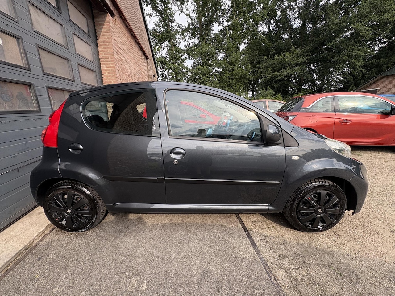 Peugeot 107 - 1.0-12V Urban Move 5DRS/Airco/NAP - AutoWereld.nl