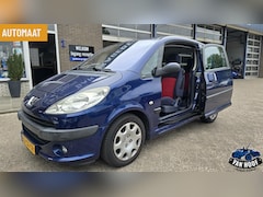 Peugeot 1007 - 1.6-16V Gentry – Automatische Schuifdeuren