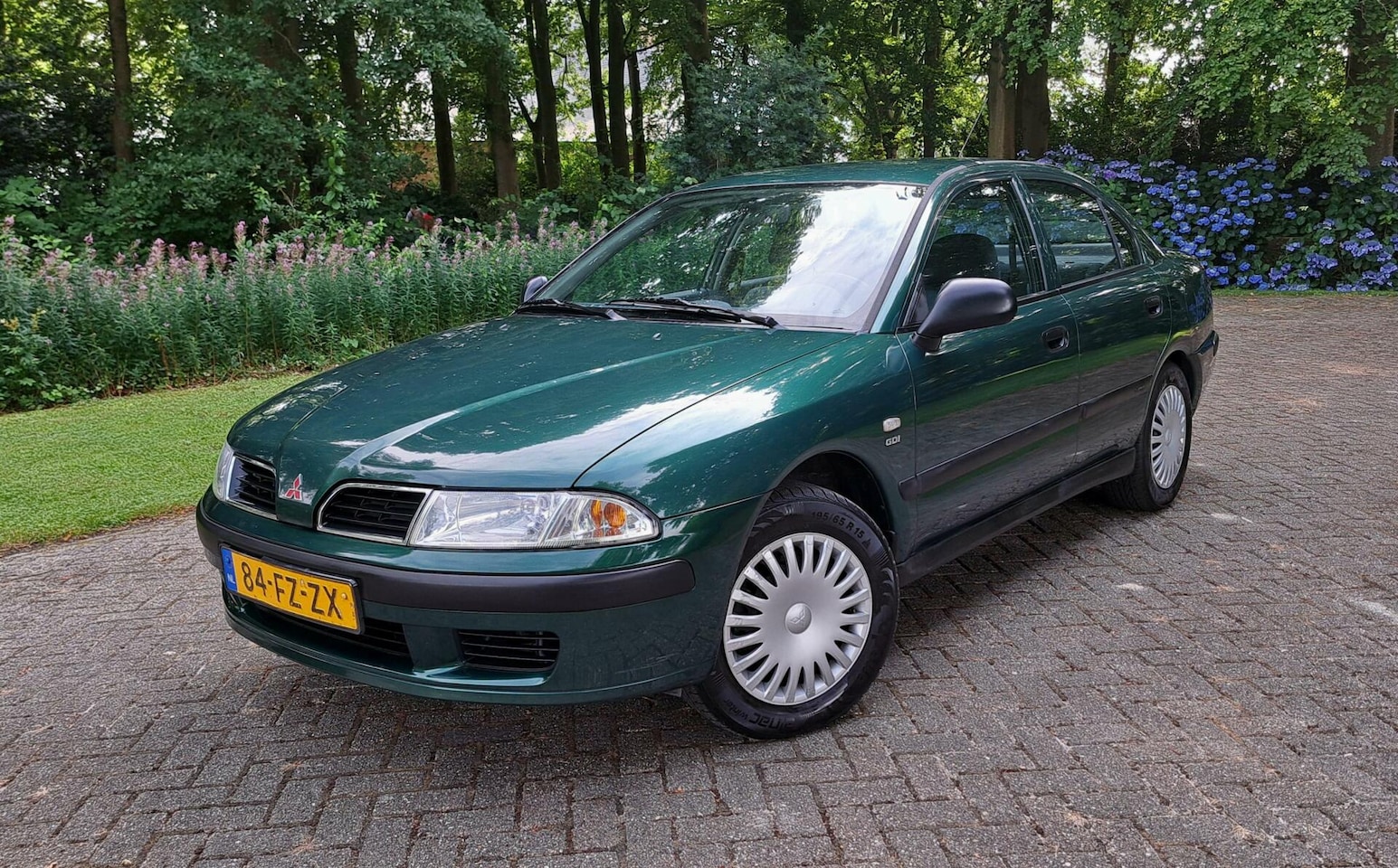 Mitsubishi Carisma - 1.8 GDI Classic 5drs AIRCO NETTE AUTO! - AutoWereld.nl