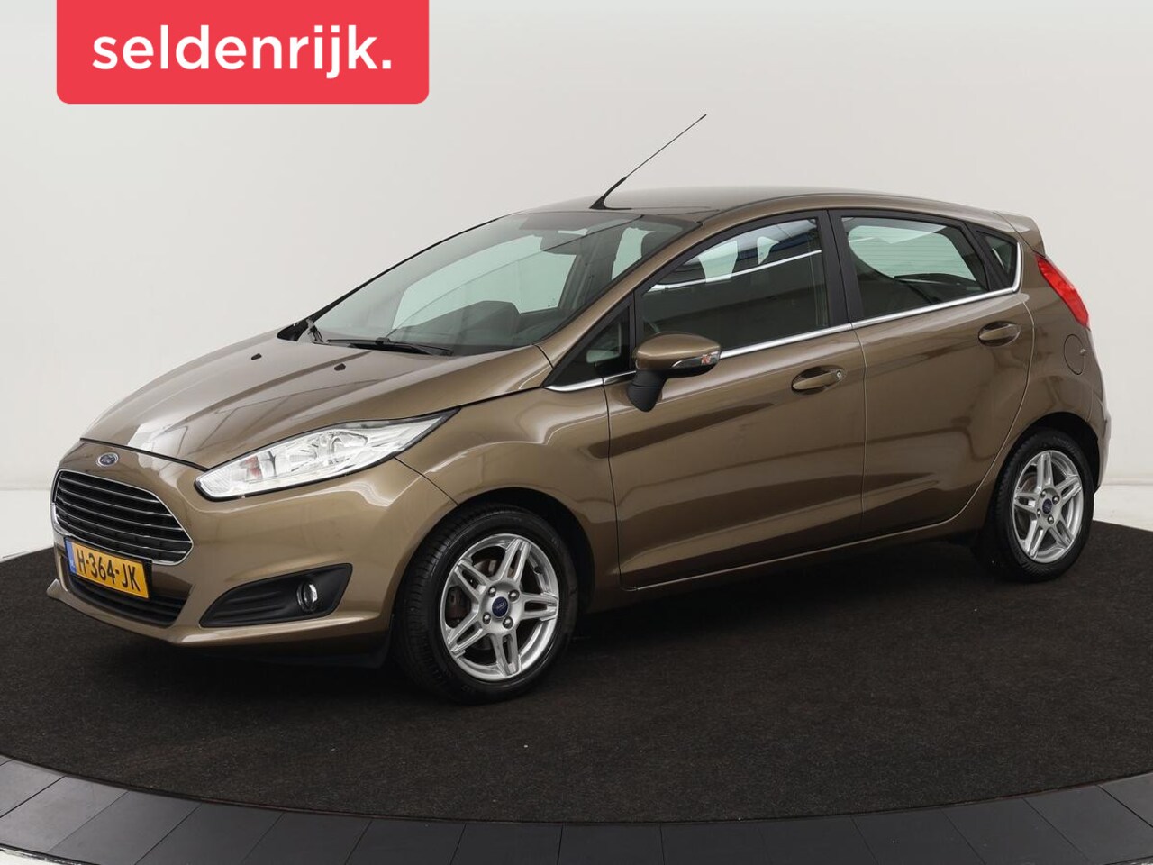 Ford Fiesta - 1.0 EcoBoost Titanium | Stoelverwarming | Multimedia | Airco | Bluetooth | Verwarmde voorr - AutoWereld.nl