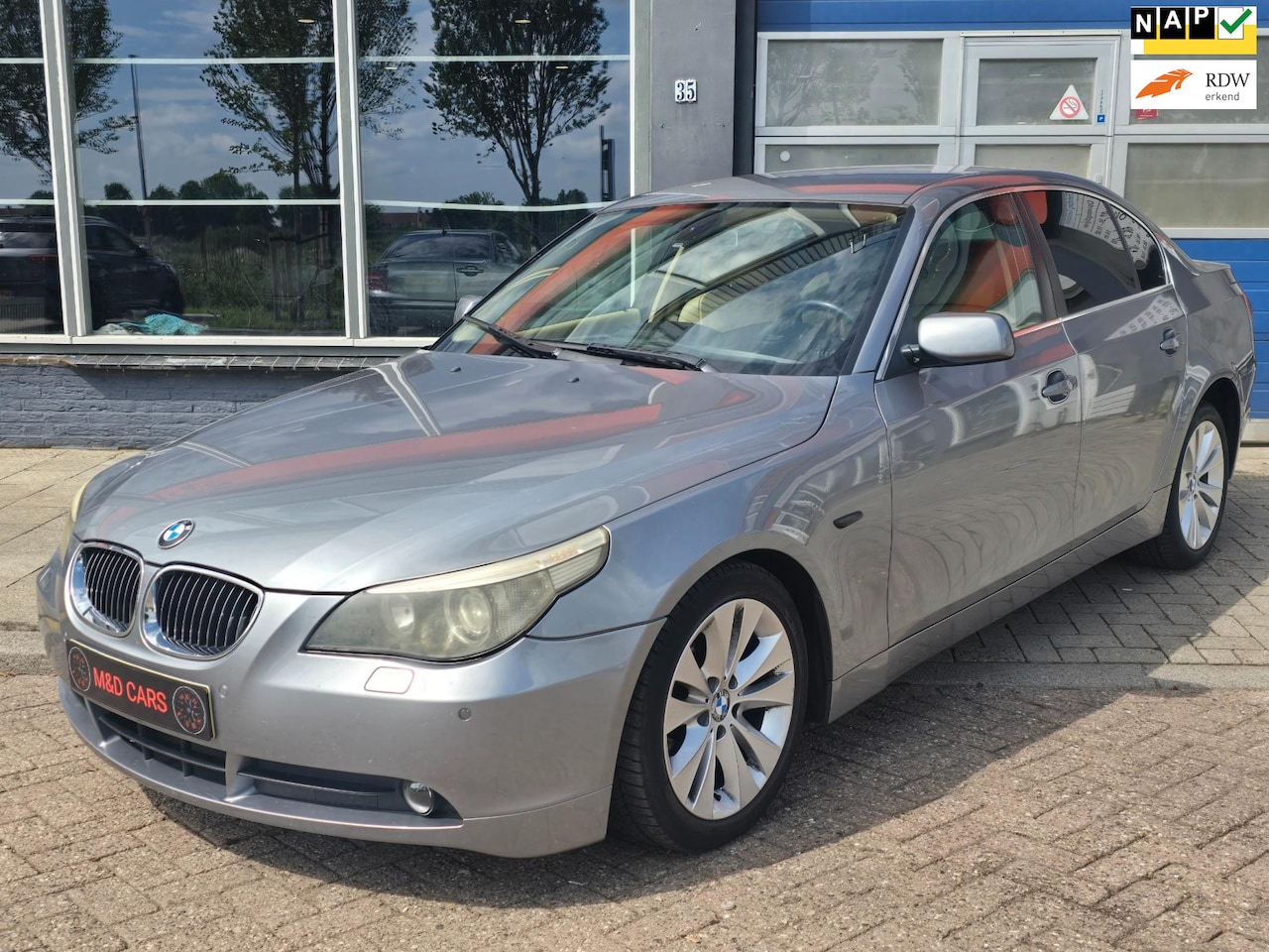 BMW 5-serie - 523i High Executive AUTOMAAT/PDC/MEMORY STOELEN/NAP - AutoWereld.nl