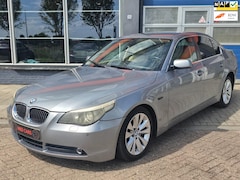 BMW 5-serie - 523i High Executive AUTOMAAT/PDC/MEMORY STOELEN/NAP