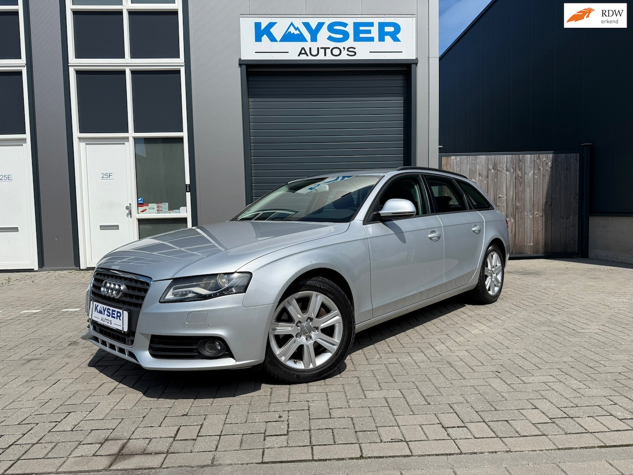 Audi A4 Avant - 2.0 TFSI AUT Xenon Airco Bluetooth PDC V+A Navigatie - AutoWereld.nl