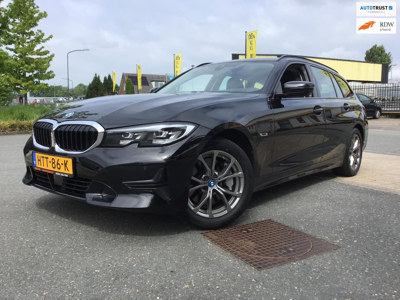 BMW 3-serie Touring - 330e Business Edition Plus I 293PK I Camera I Trekhaak I Ambiente I Full Led I Stoel & Stu - AutoWereld.nl
