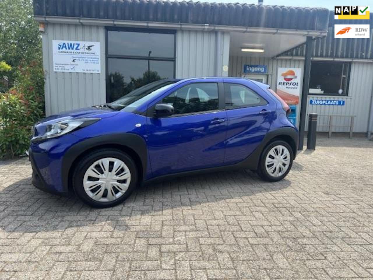 Toyota Aygo X - 1.0 VVT-i MT Play 3.495km! Apple Carplay vol opties Fabrieksgarantie. - AutoWereld.nl