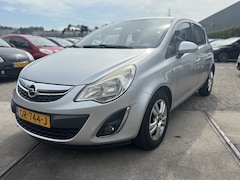 Opel Corsa - 1.2-16V Edition AIRCOINRUILMOGELIJK
