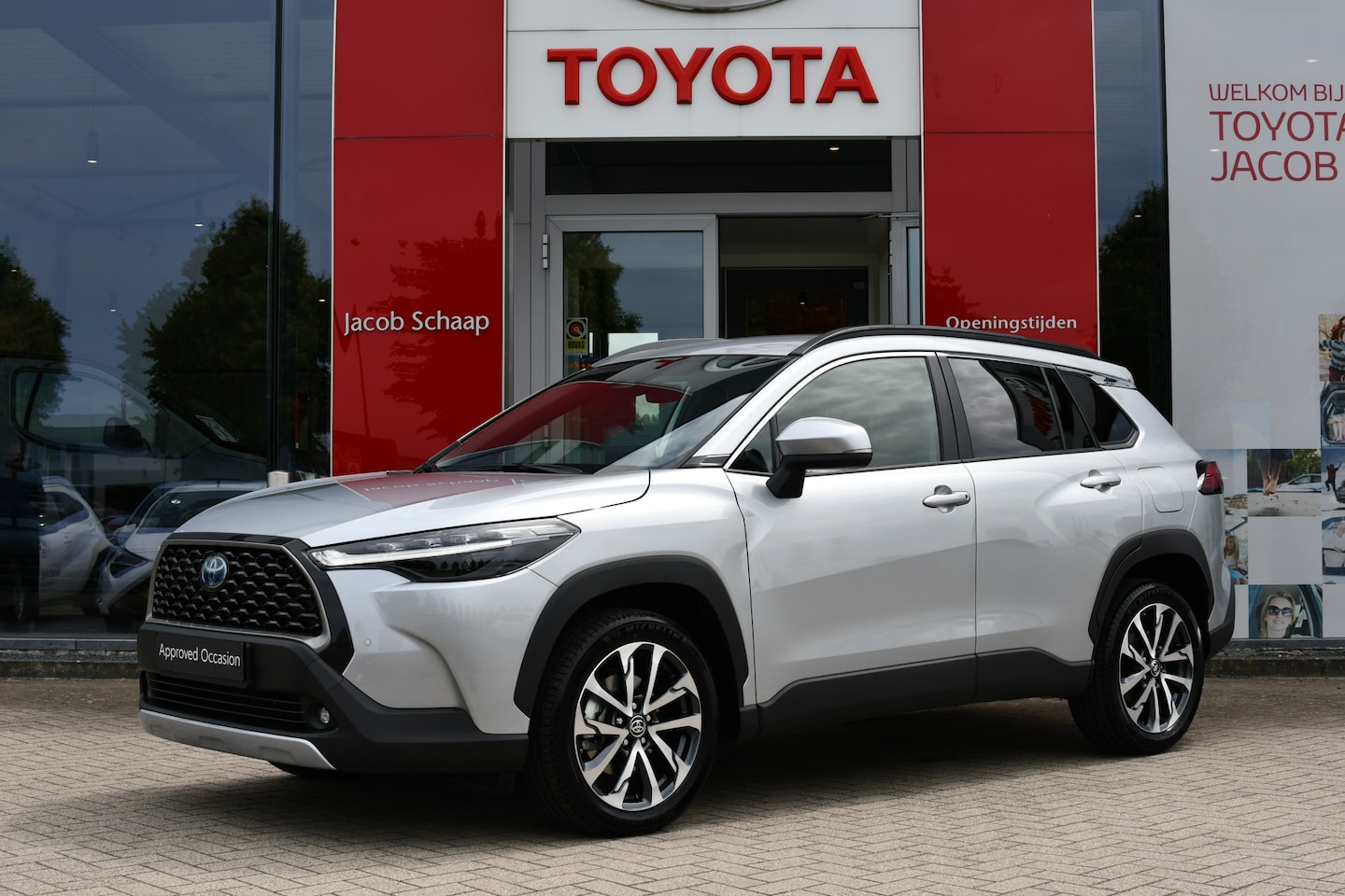 Toyota Corolla Cross - Hybrid 140 Style Limited Automaat 140pk | Stoel- & stuur verwarming | Parkeer sensoren voo - AutoWereld.nl