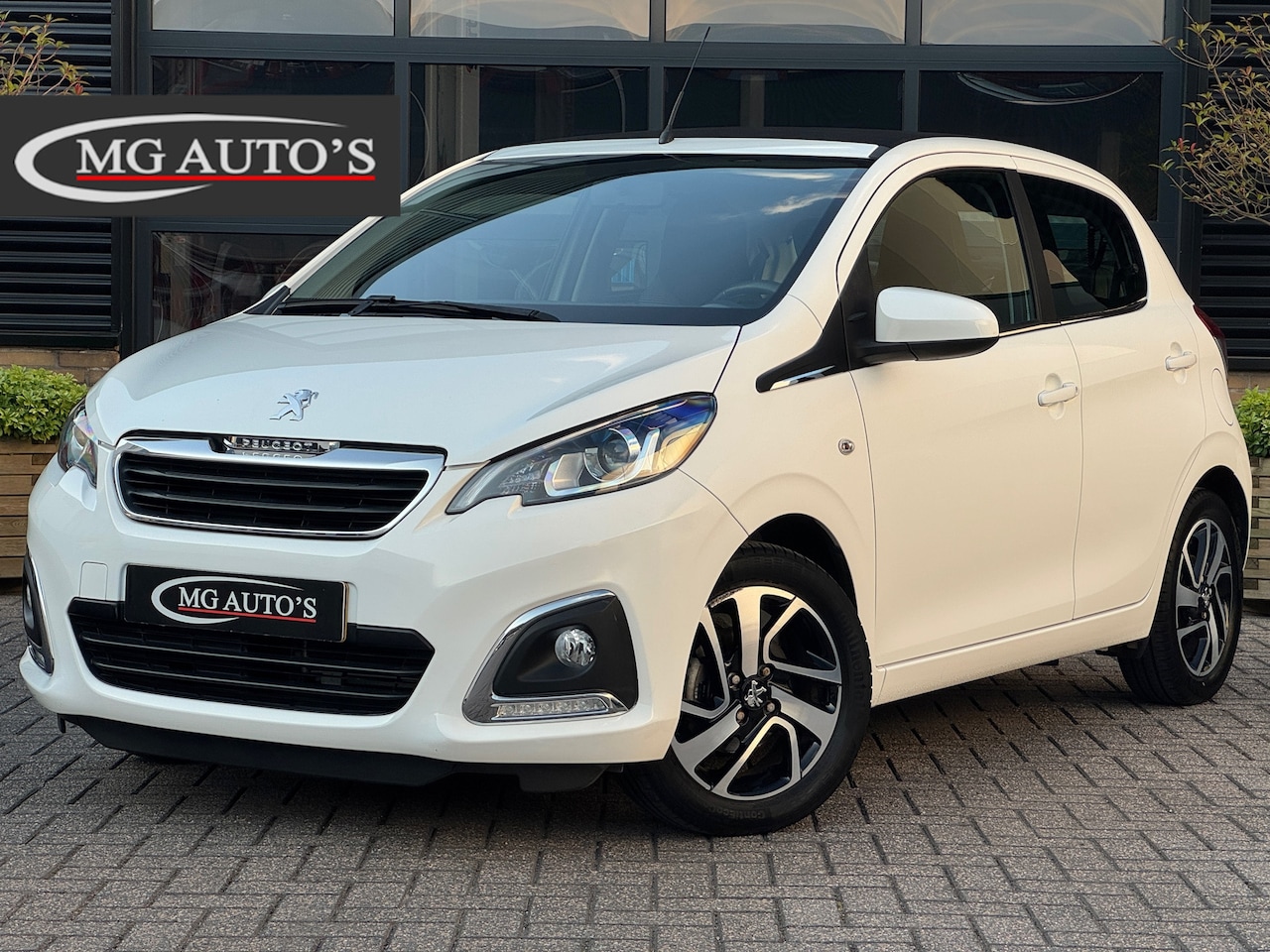 Peugeot 108 - 1.0 VTi Active TOP! | Cabrio | Automaat | Airconditioning | Elektrische Ramen | Lichtmetal - AutoWereld.nl