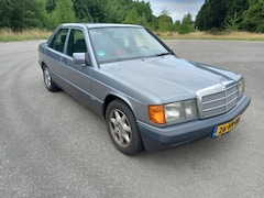 Mercedes-Benz 190-serie - 1.8 E Basic Sportline uitvoering