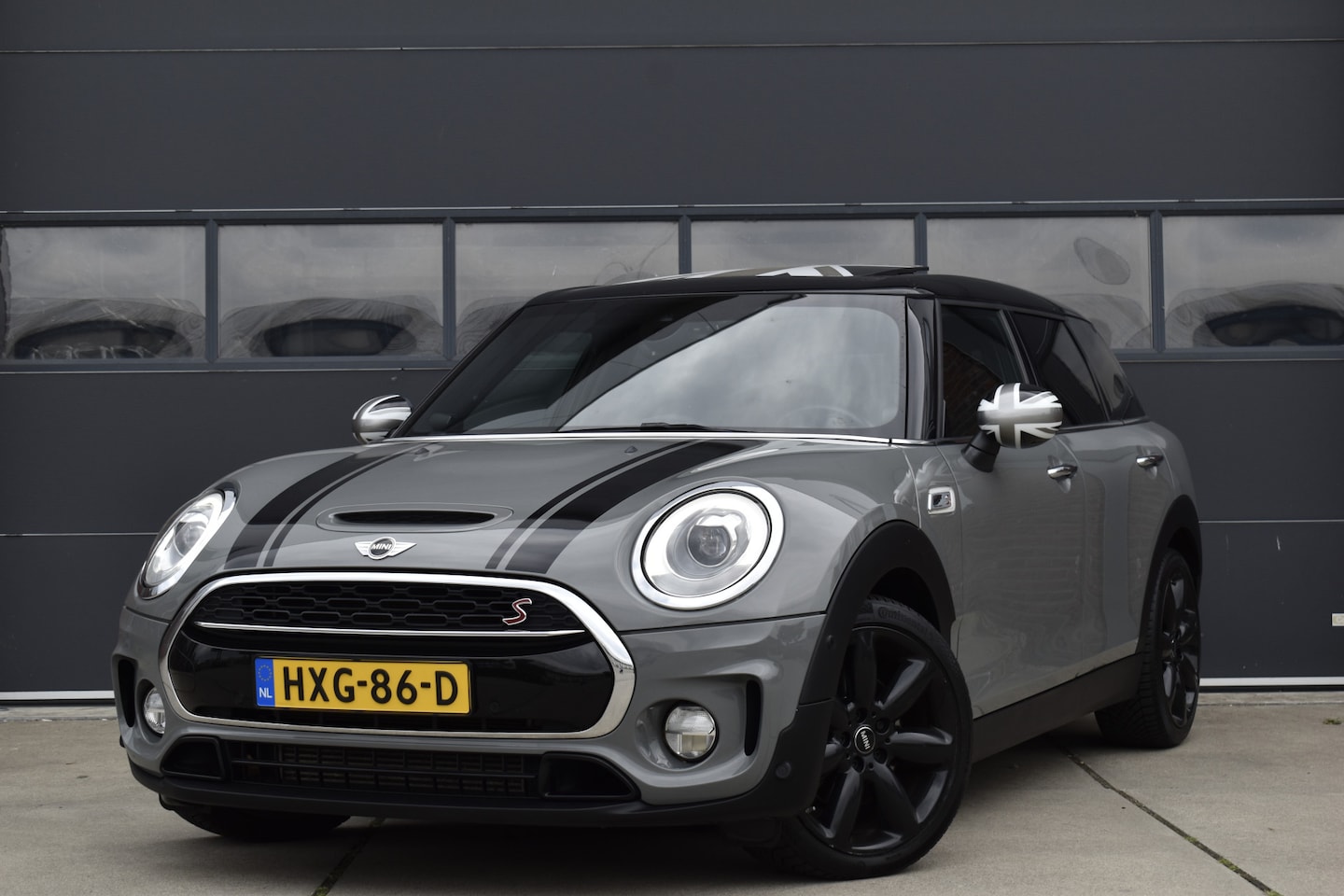 MINI Clubman - Mini 2.0 Cooper S Chili Serious Business Pano - Cruise - Navi - AutoWereld.nl