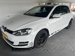 Volkswagen Golf - 1.2 TSI / Uitlaatklep / Adaptive Cruise / Stoelverwarming / Spoiler Pakket