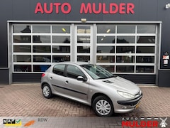 Peugeot 206 - GENTRY 1.4 / AUTOMAAT / AIRCO / APK 2026