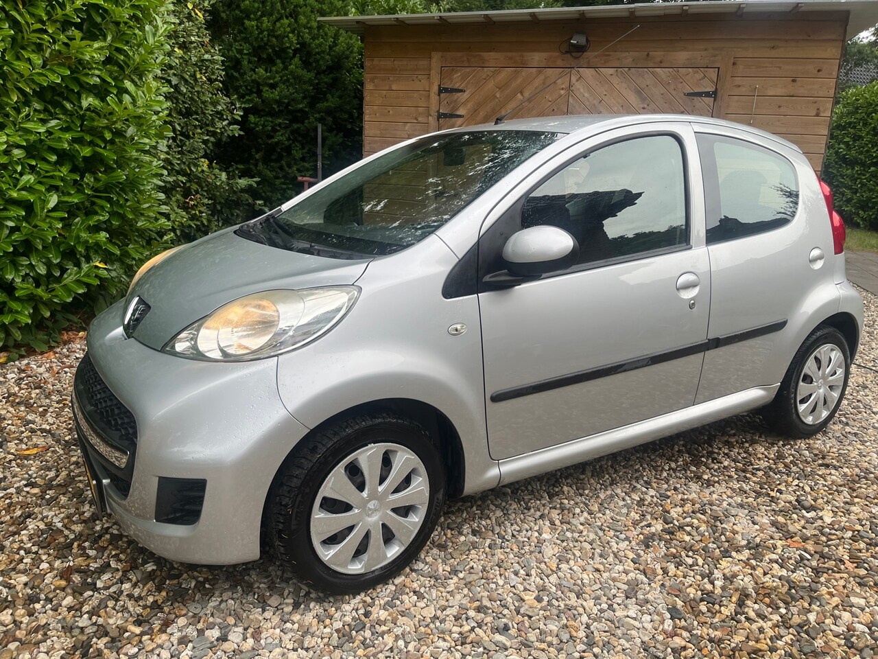 Peugeot 107 - 5 drs/airco/beur/apk/direkt mee - AutoWereld.nl