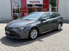 Toyota Corolla Touring Sports - HYBRID 140 DYNAMIC PARKSENSOREN STOELVERW STUURVERW NAVI APPLE/ANDROID