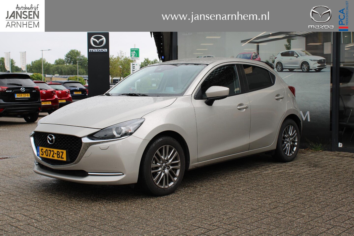 Mazda 2 - 1.5 Skyactiv-G Luxury + I- Activsense Pack, spoiler, navi, LMV 16 inch, Apple Car Play, ca - AutoWereld.nl