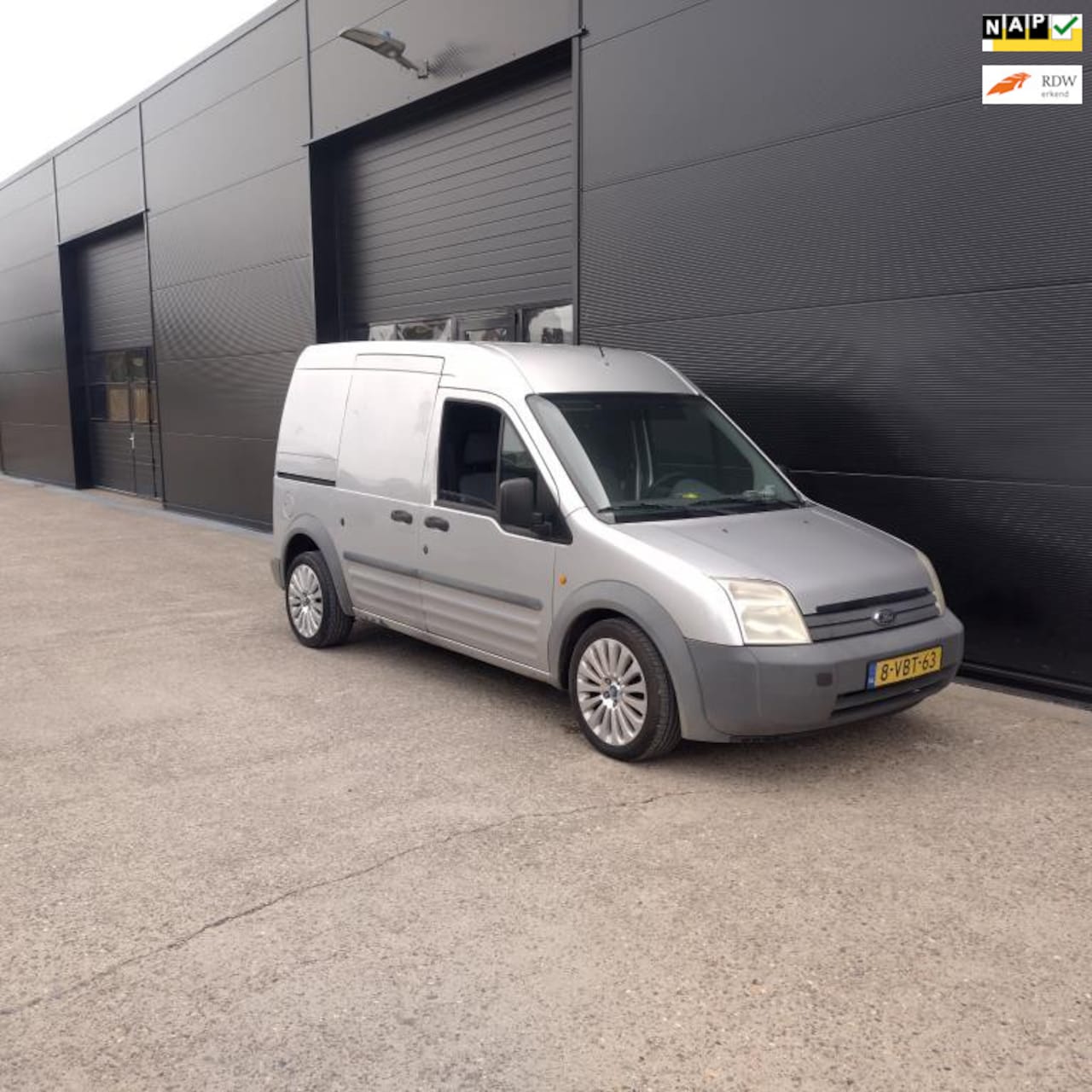 Ford Transit Connect - T230L 1.8 TDCI Airco, schuifdeur, centrale vergrendeling - AutoWereld.nl