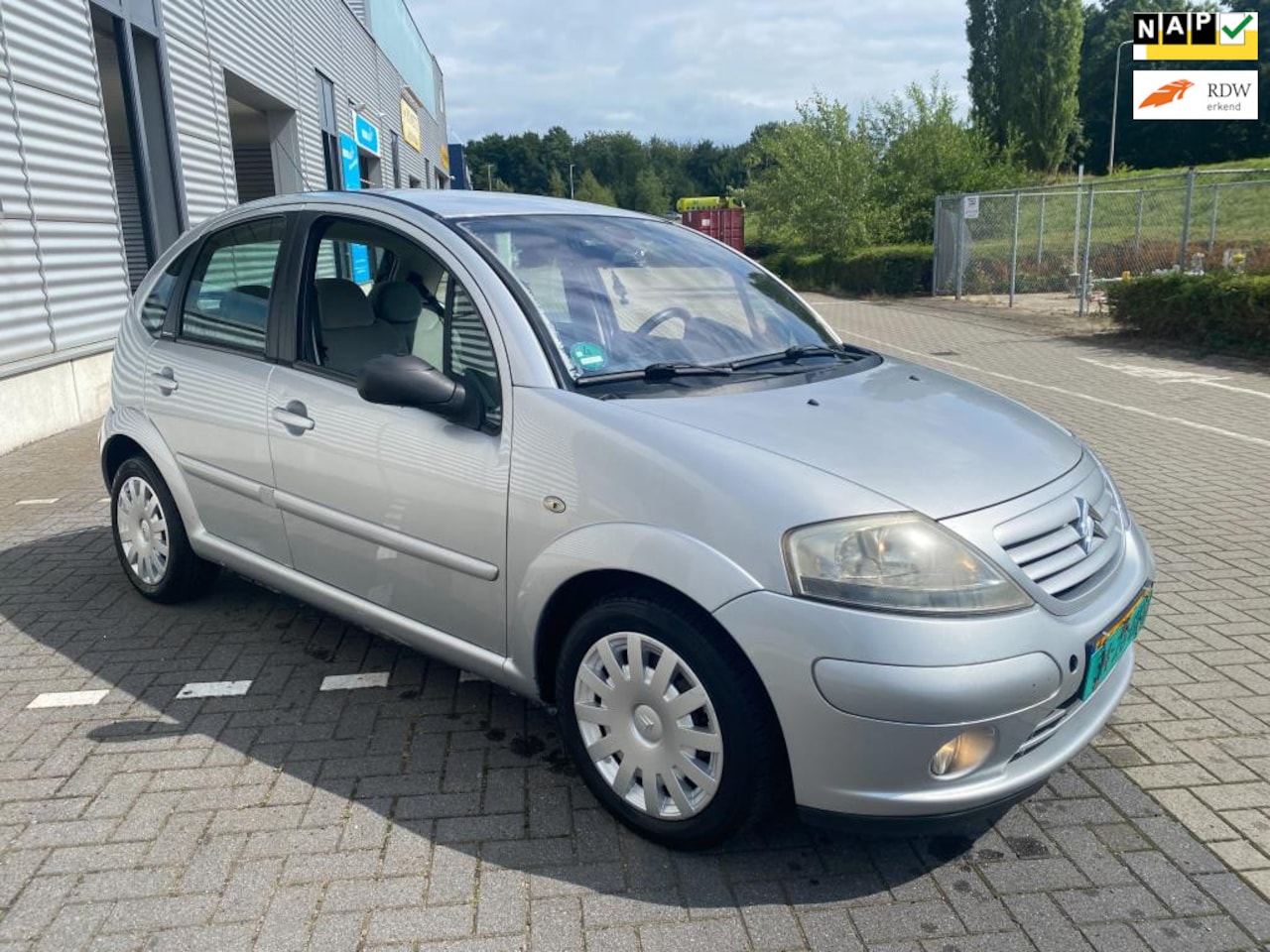 Citroën C3 - 1.4i Exclusive 5 deurs , Airco , stuurbekrachtging, komplete koprevisie & distr ,nwe apk , - AutoWereld.nl