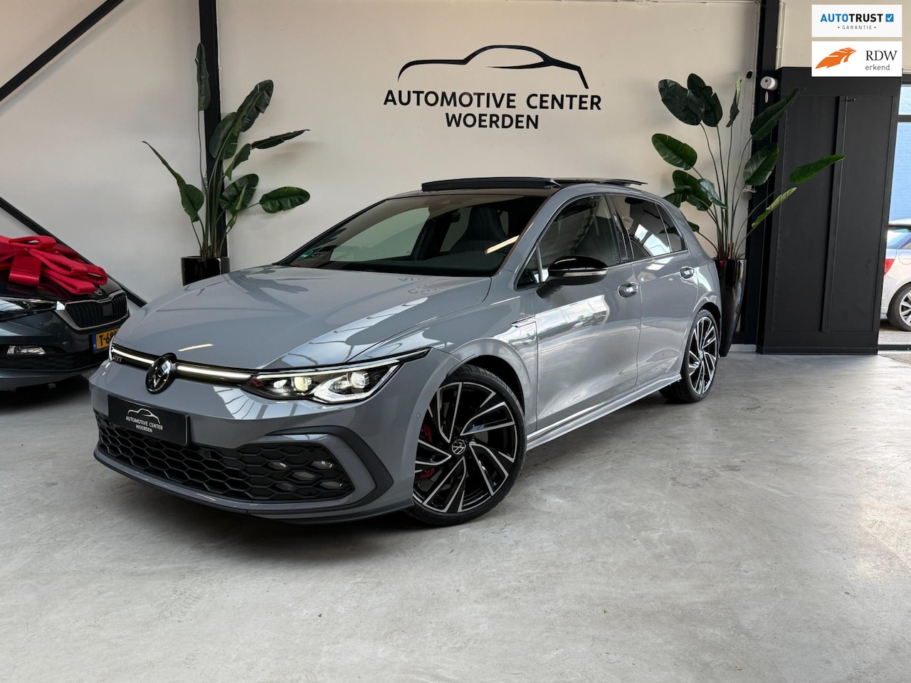 Volkswagen Golf - 2.0 TSI GTI DSG PANO CAMERA IQ HK SFEERVERLICHTING - AutoWereld.nl